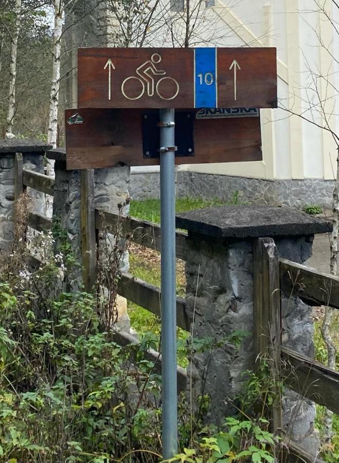 Casa De Vacanta Satic Piatra Craiului La Doi Viermi Exterior foto